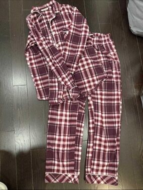 La Vie En Rose Burgundy Plaid Pajama set
